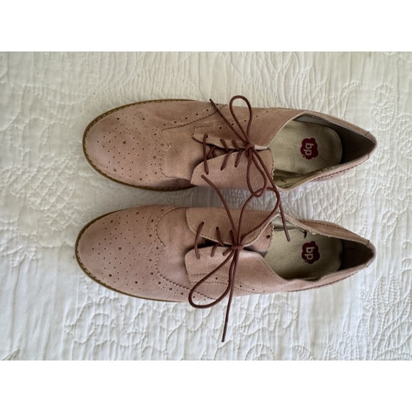bp Shoes - NWOT bp Pink/Tan Suede Oxford Ladies Shoes Size 7M
